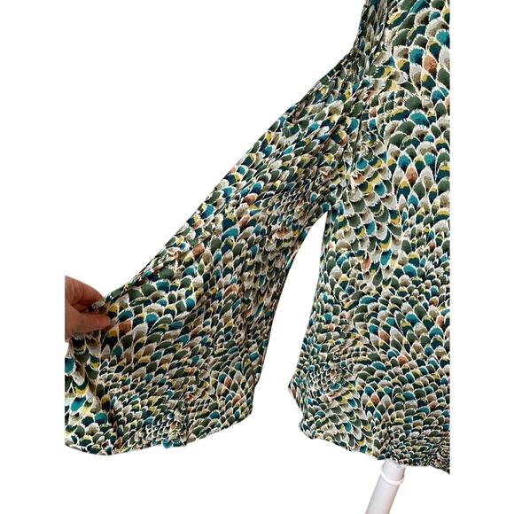 NWOT Artsy Colorful Peacock Cold shoulder Bell 3/4 Sleeve Asymmetrical Blouse 3X - Picture 7 of 11